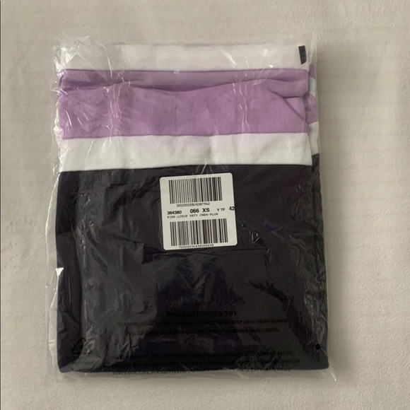 (NWT) Victoria’s Secret PINK Lace-UP Varsity Graphic Crew Plum/Purple Petal, XS - Picture 4 of 8